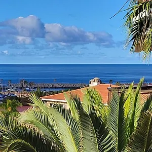 apartamento-amarilla-with-pool-view.tenerifehoteles.net/